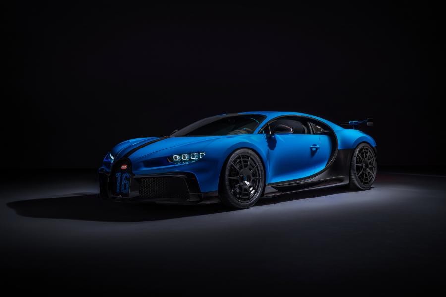  Bugatti Chiron Pur Sport 2020 года  (фото 3 из 44)